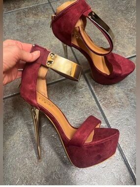 Platform Ankle-Strap High Heels in Burgundy US 8